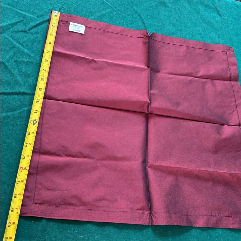 Crate&Barrel Strauss Burgandy Wine colored Napkins